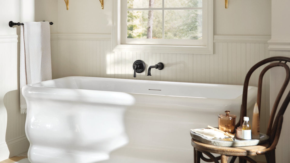 Colinet Wallmount Tub Faucet